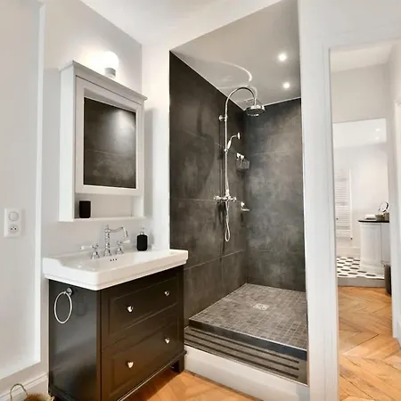 Apartamento Bright Bon Marche Stgermain Designer 2bd2ba *