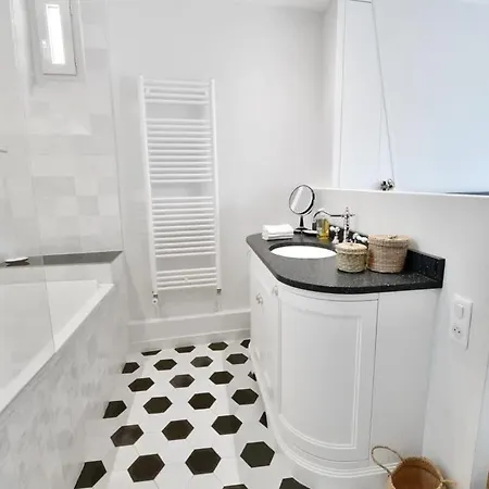 Bright Bon Marche Stgermain Designer 2bd2ba París