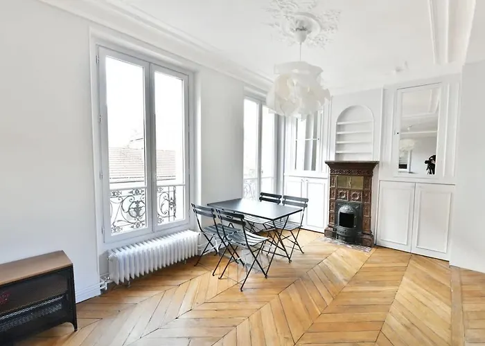 Apartment Bright Bon Marche Stgermain Designer 2bd2ba