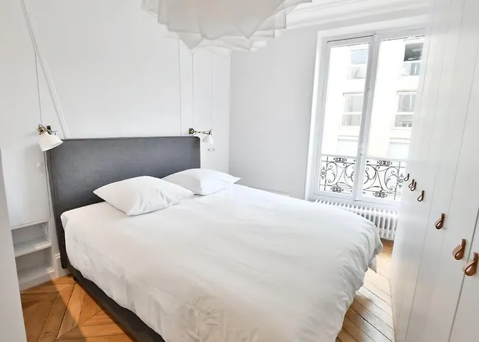 Bright Bon Marche Stgermain Designer 2bd2ba