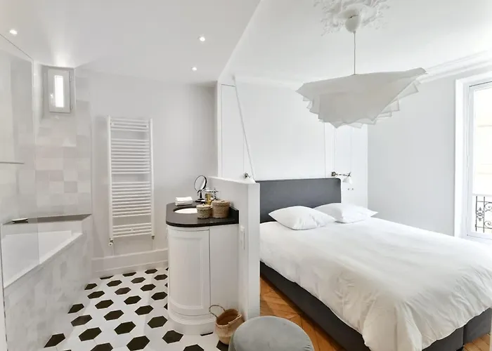 Bright Bon Marche Stgermain Designer 2bd2ba