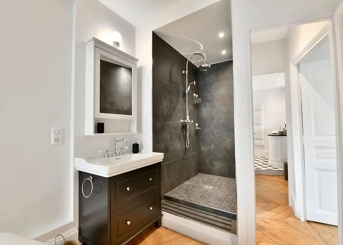 Apartamento Bright Bon Marche Stgermain Designer 2bd2ba *